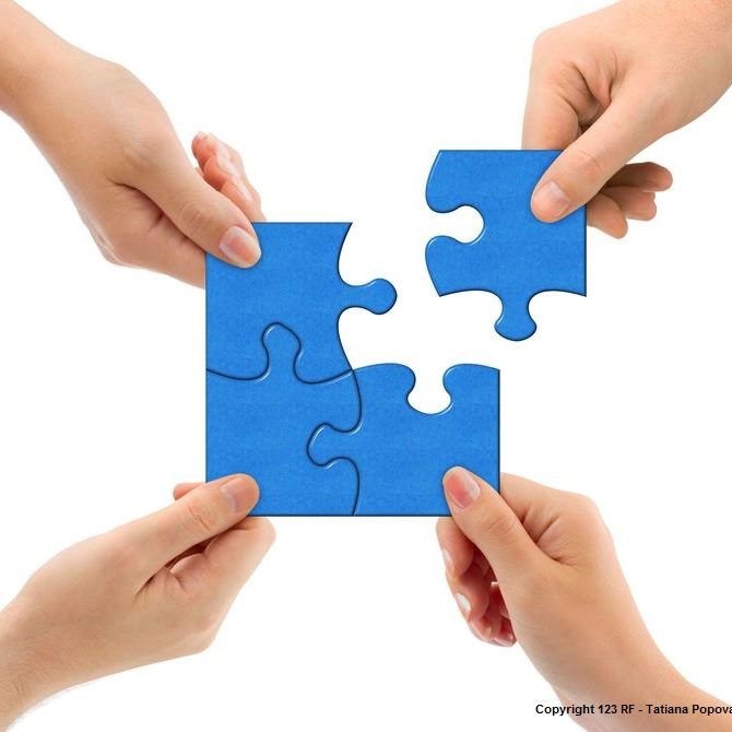 images_mains-puzzles-droits